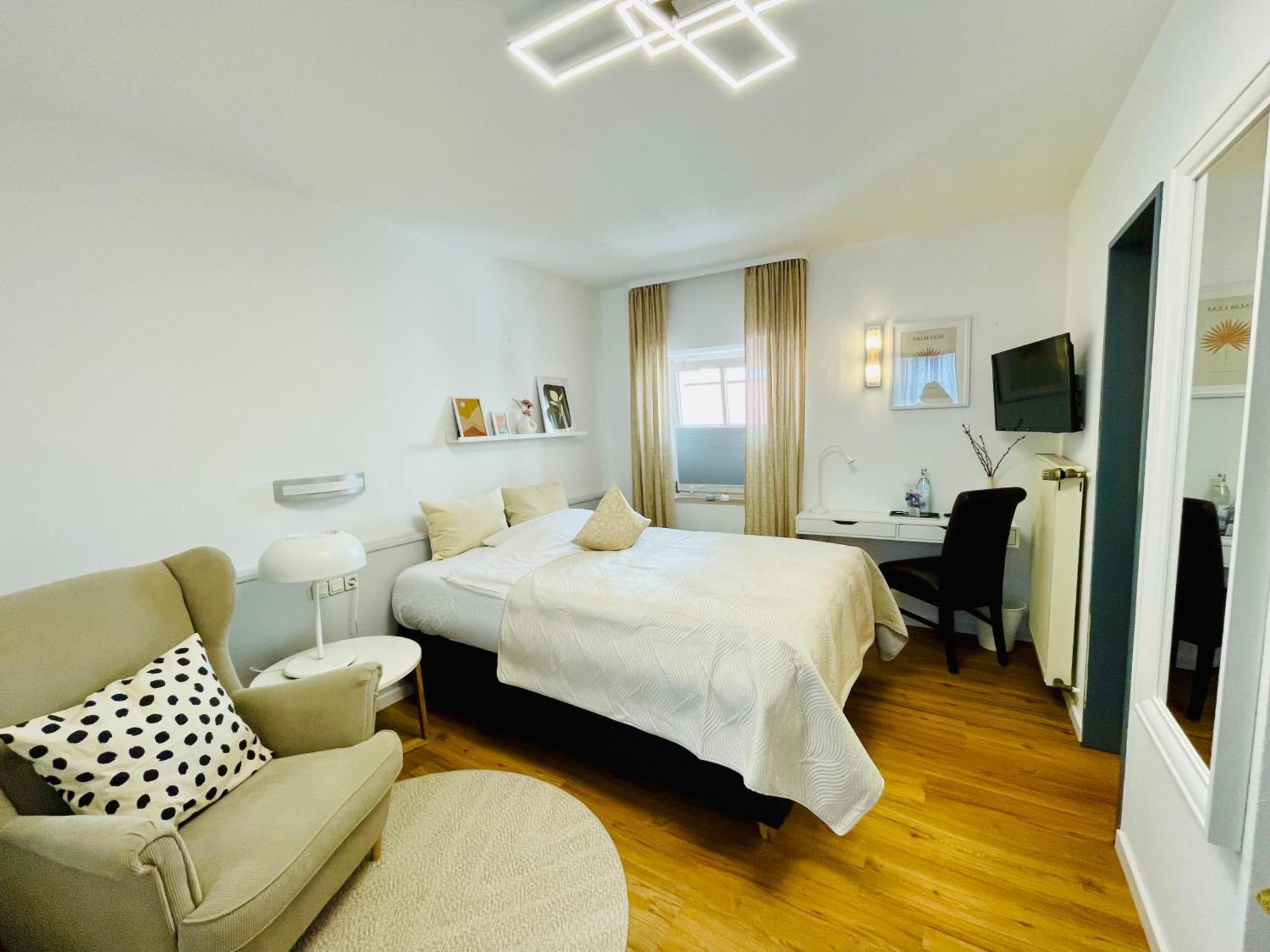 Hotel Saarburger Hof Екстериор снимка